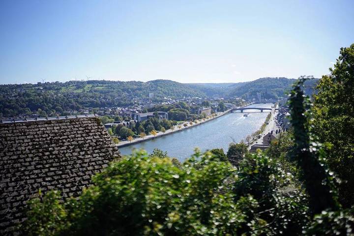 Ferienhaus für 12 Personen, mit Balkon und Terrasse sowie Garten und Ausblick in Huy
