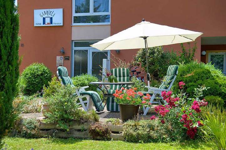 Ganze Ferienwohnung, Thermen Appartements Gabriela - Appartement 6, Eg 24 qm, 2 Personen, Terrasse in Bad Krozingen, Südschwarzwald