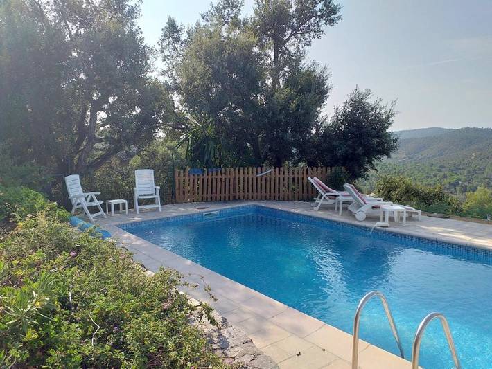 Villa pour 8 personnes, avec vue sur le lac et piscine ainsi que jardin et vue, animaux acceptés à Bormes-les-Mimosas - 2