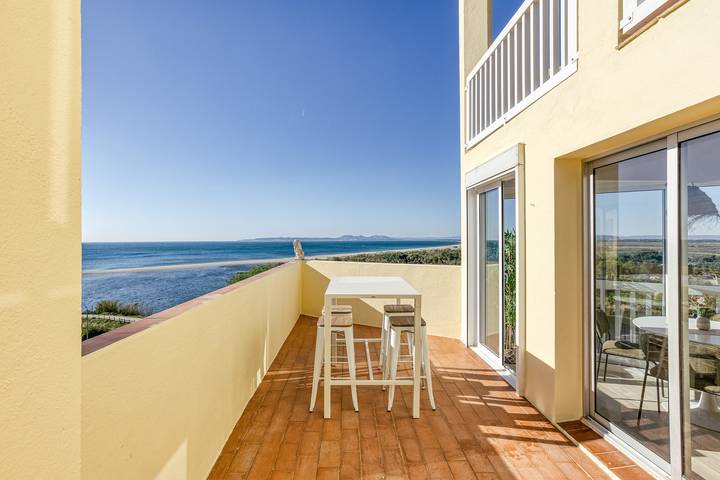 Apartamento para 3 personas, con balcón y vistas al lago en Ampuriabrava