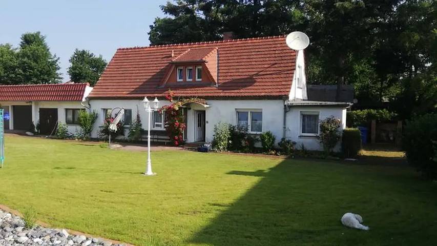 Ferienwohnung für 3 Personen, mit Garten in Baabe - 2