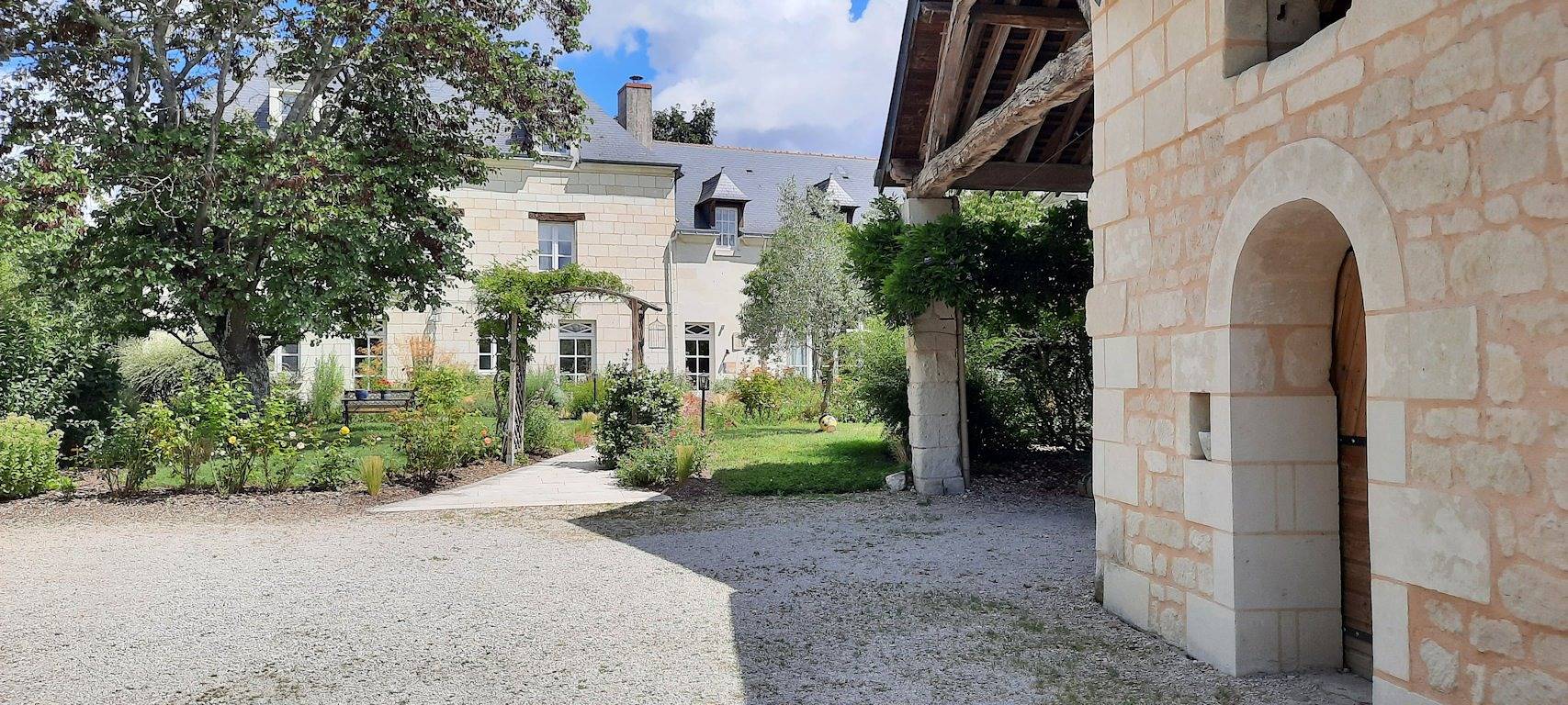 La Magnanerie - Chambre Cocon in Savigny-en-Véron, Vallée de la Loire