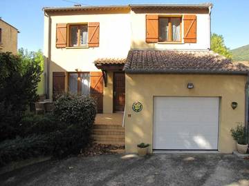 Gîte pour 5 personnes, avec terrasse dans l' Hérault