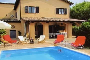 Cottage pour 10 personnes, avec jardin à Calvi dell'Umbria