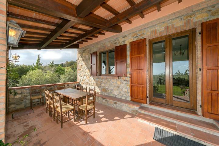 Casa vacanze "Casa Flora" con piscina privata, terrazza e Wi-Fi in Monteverdi Marittimo, Costa degli Etruschi