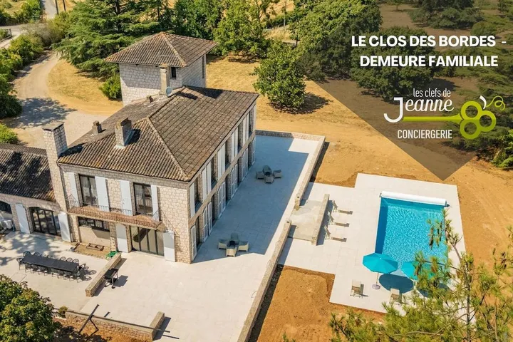 Chalet para 15 personas, con piscina y jardín - 1