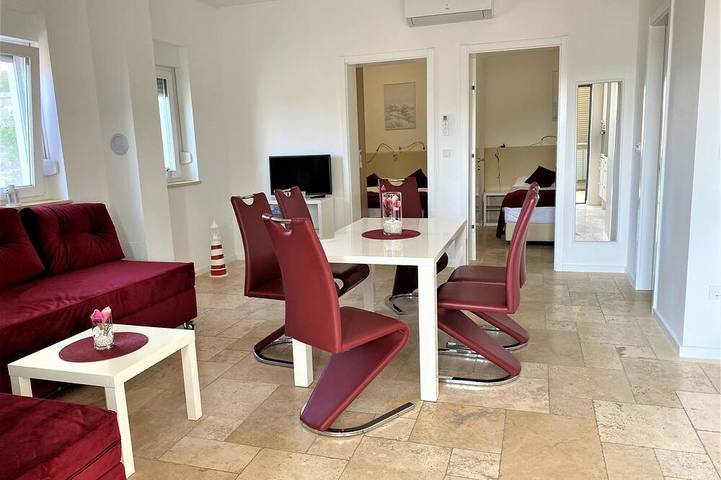 Ferienwohnung für 6 Personen in Sibenik