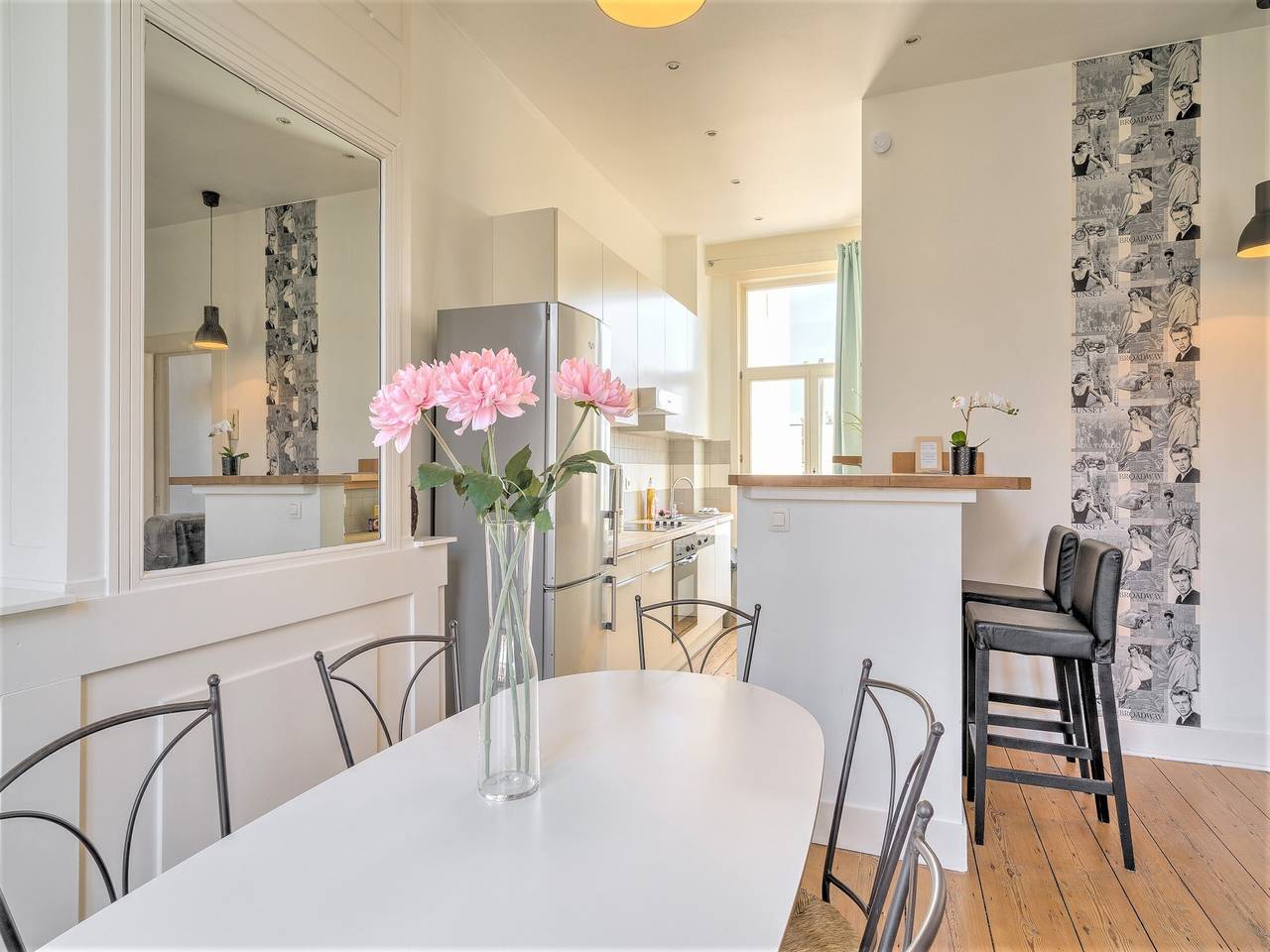 Apartamento entero, Elegante dúplex para 12 personas en Capital Street in Amberes, Región de Amberes