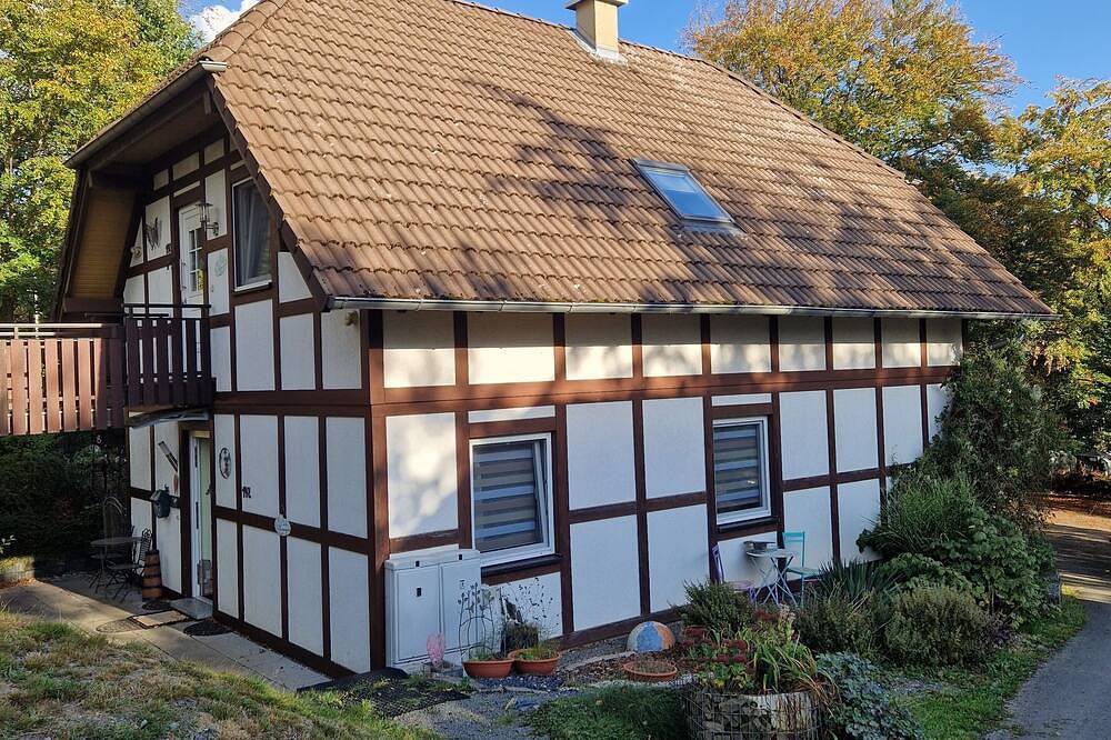 Ganze Wohnung, Schöne Ferienwohnung am Kellerwald mit Balkon und Garten - Ferienhaus Buml in Frankenau, Landkreis Waldeck-Frankenberg