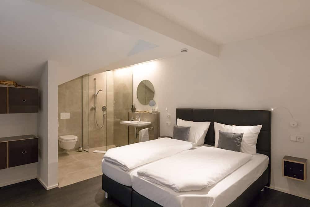 Ganze Wohnung, Suite 1, bis 8 Personen, Balkon, Maisonette, 105 qm in Waging am See, Rupertiwinkel
