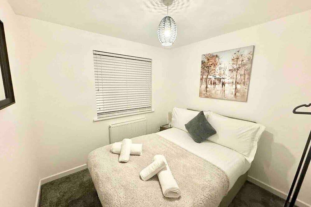 Swindon 3 Bedroom house to relax and enjoy in Swindon, North Wessex Downs
