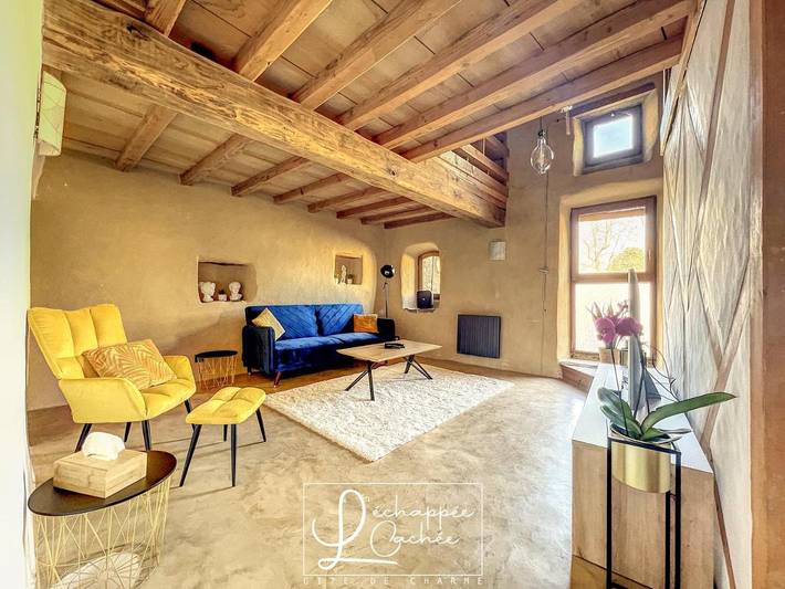 Location de vacances pour 2 personnes, avec terrasse ainsi que sauna et jacuzzi à Saint-Étienne-de-Fontbellon - 4