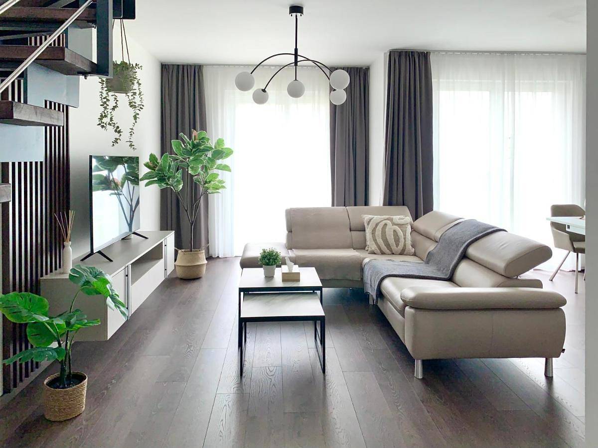 Three-Bedroom Villa in Prag, Mittelböhmen