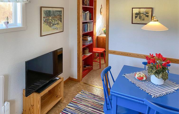 Hus för 4 Personer med trädgård in Öland