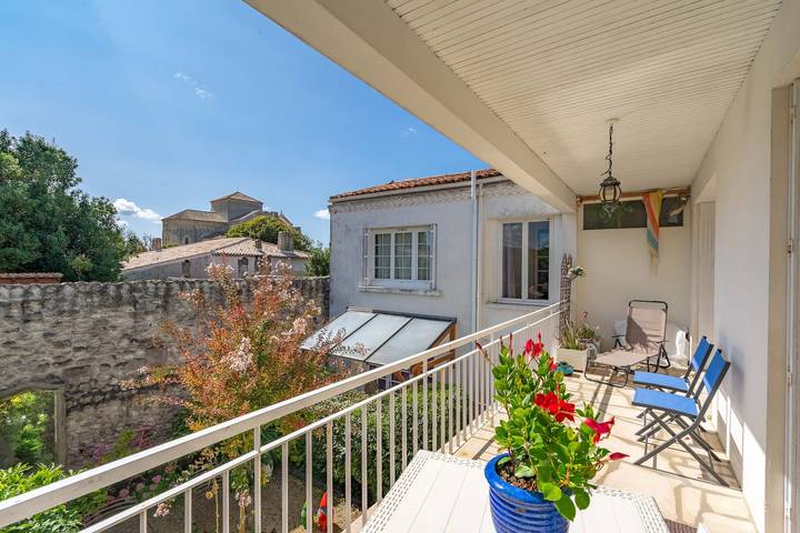 Apartamento entero, Apartamento 'La Presqu'ile' con vistas al mar, balcón y Wi-Fi in Talmont-sur-Gironde, Saintes region