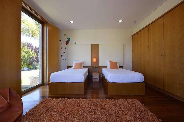 Tasteful Braga Villa | 4 Bedrooms | Villa Helena | Private Pool & Close to Amenities | Esposende in Esposende, Parque Natural do Litoral Norte