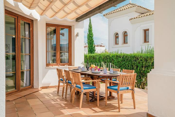 Villa pour 14 personnes, avec jardin, adapté aux familles à Estepona - 2