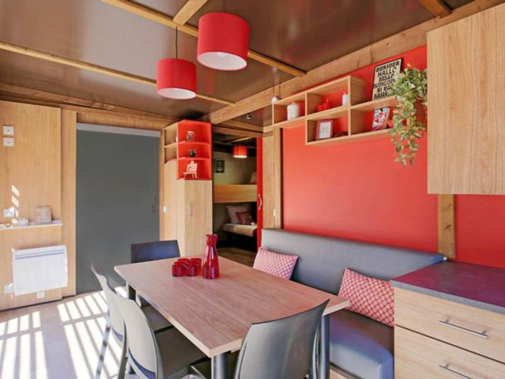 Chalet pour 4 personnes, avec terrasse et piscine dans le Cantal - 2