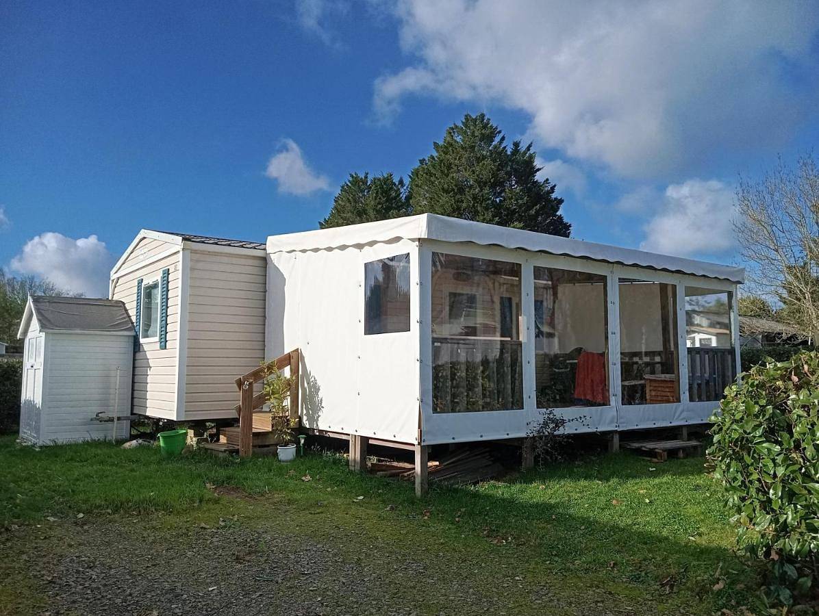 Mobil-home particulier ds camping 3 etoiles in Moutiers-les-Mauxfaits, Vendée