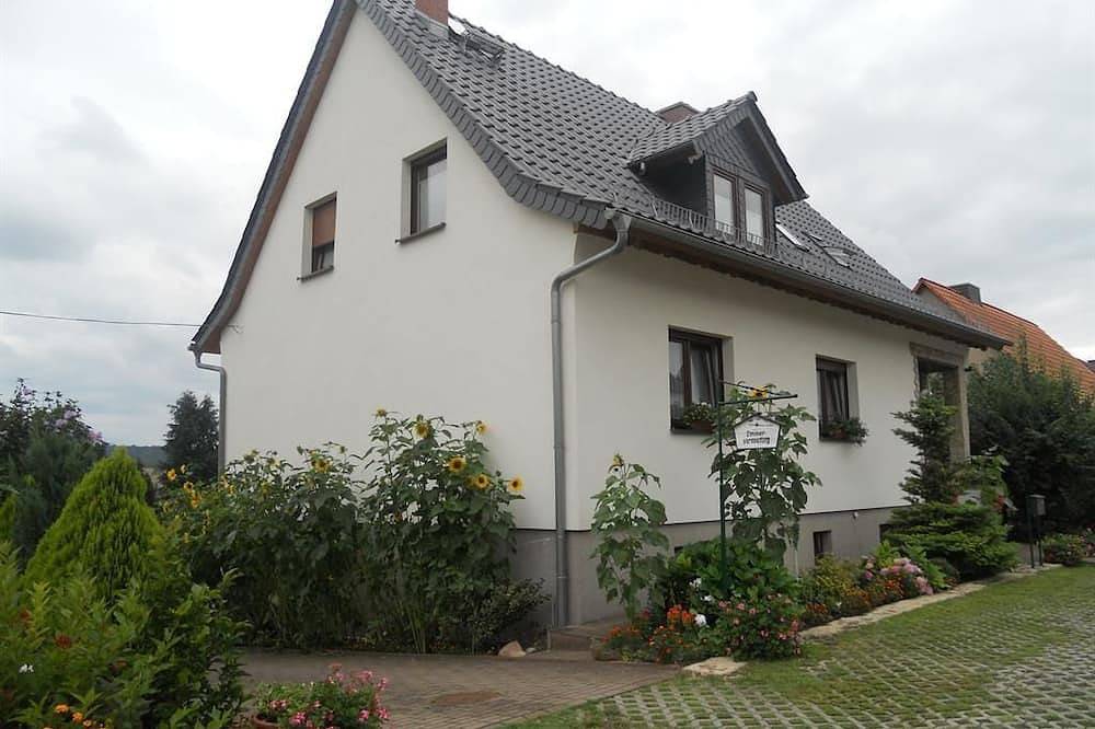 Doppelzimmer, Dusche, Wc ensuite - Gästehaus unter den Weinbergen in Laucha an der Unstrut, Saale-Unstrut
