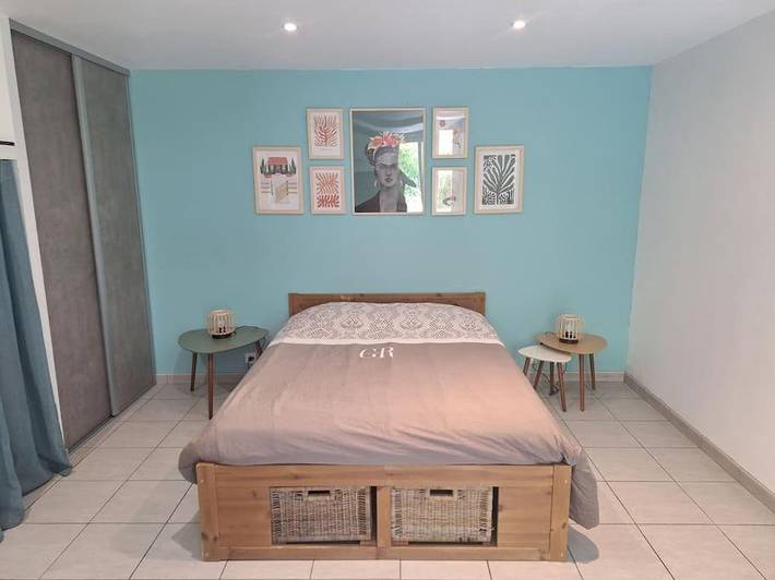 Gîte pour 2 personnes, avec terrasse ainsi que jardin et vue à Villars-sur-Var