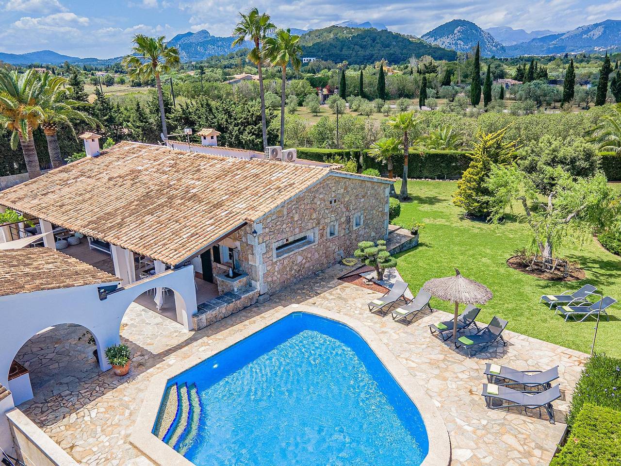 Villa Bayhouse by Sunvillas Mallorca in Pollença, North Majorca