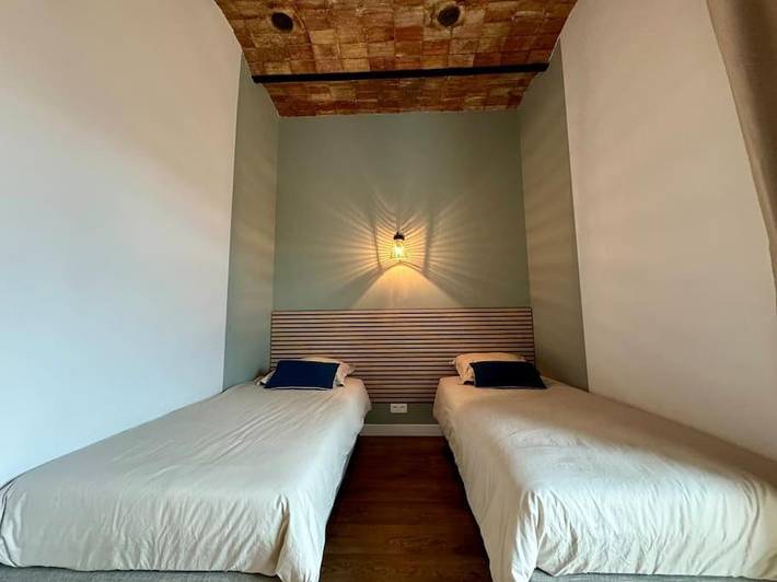 Location de vacances pour 4 personnes, avec vue et terrasse ainsi que piscine et jardin dans Plage de Tiuccia - 4