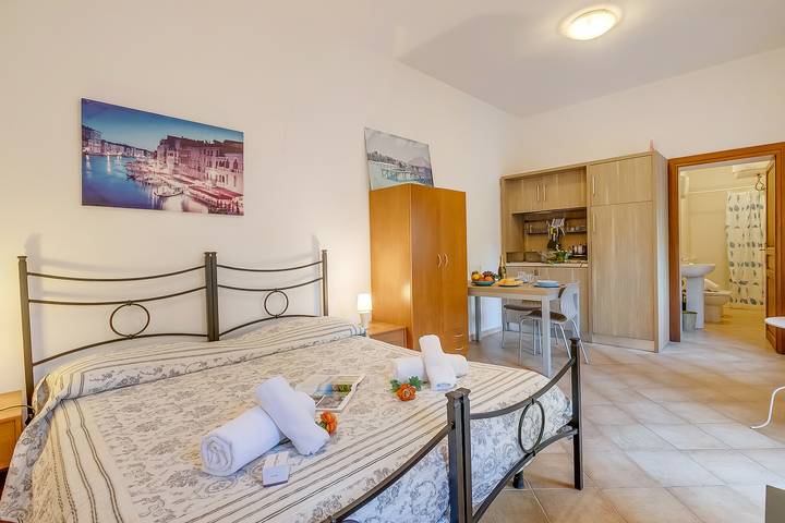 Gîte pour 2 personnes, avec Terrasse à Sassari - 4