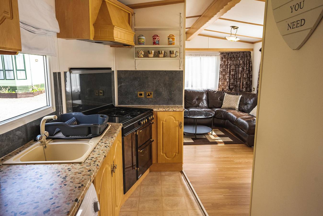 Lochlands 2br family caravan - pets-play park in Angus