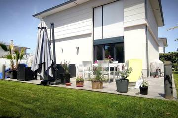 Gîte pour 8 personnes, avec jardin ainsi que terrasse et piscine à Ferrières-en-Brie