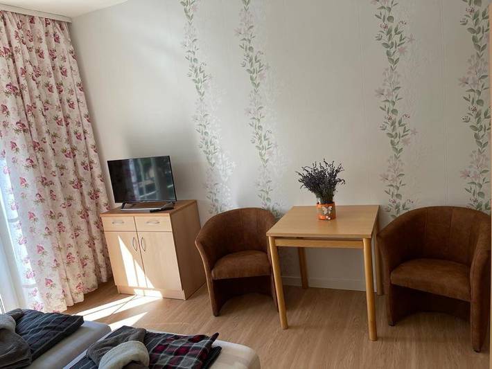 Location de vacances pour 2 personnes, avec jardin ainsi que vue et terrasse dans Konigerode - 4
