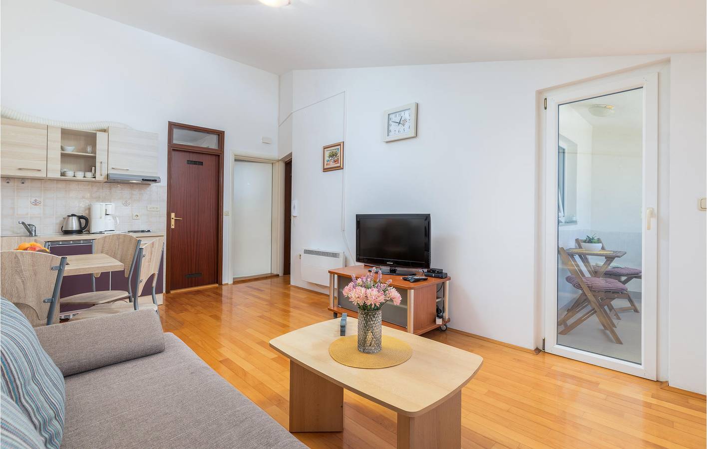 Appartement de vacances entier, Appartement confortable avec terrasse, parking et Wi-Fi – à 2,5 km de la plage Havajka in Pula-Medulin, Pula