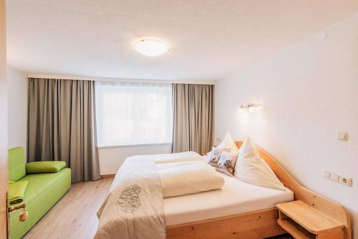 Ferienhaus für 2 Personen, mit Balkon und Sauna sowie Ausblick in Grän - 2