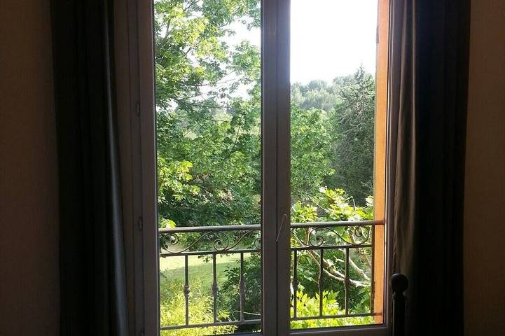 Location de vacances pour 4 personnes, avec terrasse et jardin à Éguilles - 2