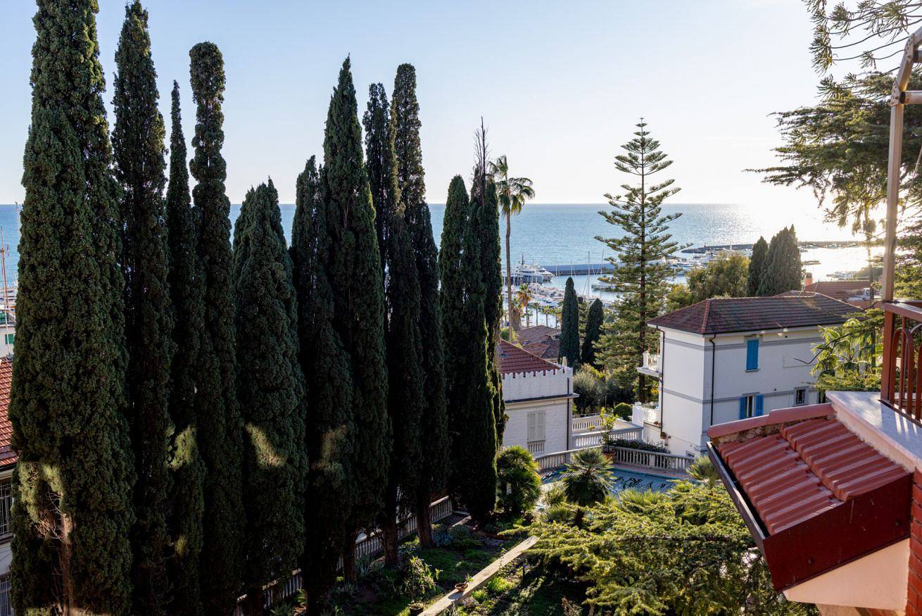 Appartamento intero, Portosole Attico - con Terrazzo&Parcheggio Privato in Sanremo, Comune di Sanremo