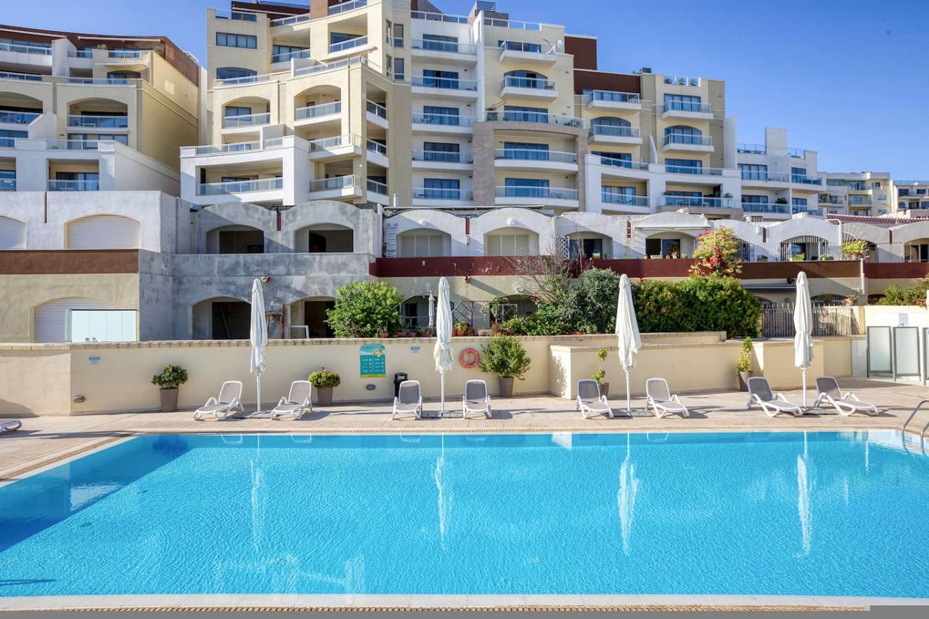 Ganze Wohnung, Marsaskala Escape | Pool, Beaches & Local Charm in Marsaskala, Insel Malta