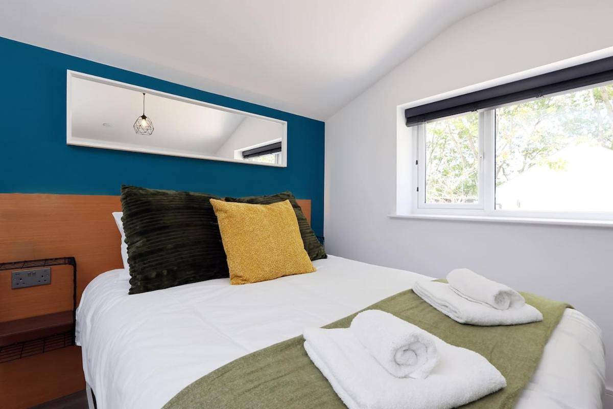 Entire apartment, Two-Bedroom Apartment in Penarth, Cardiff