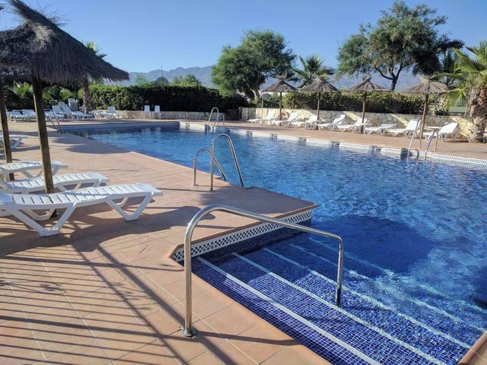 Camping para 5 personas, con Terraza además de Jardín y Piscina en Provincia de Almería