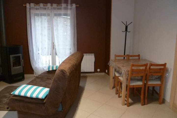 Location de vacances pour 4 personnes, avec terrasse à Curvalle - 4