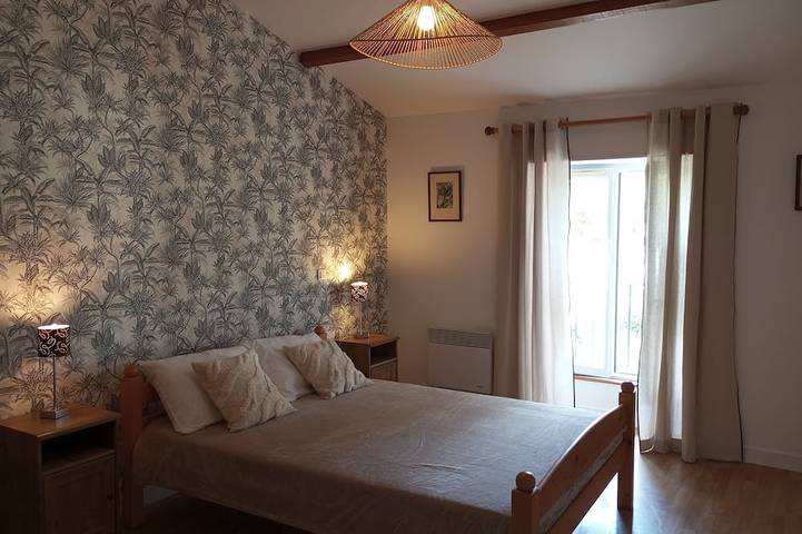 Gîte pour 4 personnes, avec Jardin à Épargnes