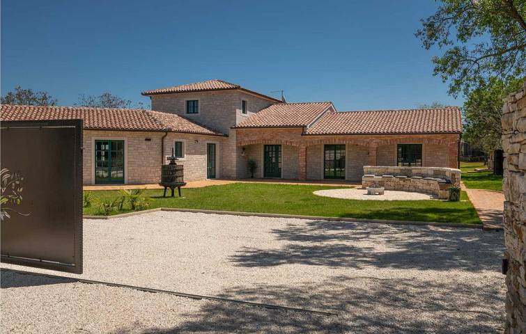 Location de vacances pour 8 personnes, avec jardin et terrasse, animaux acceptés à Vodnjan - 4