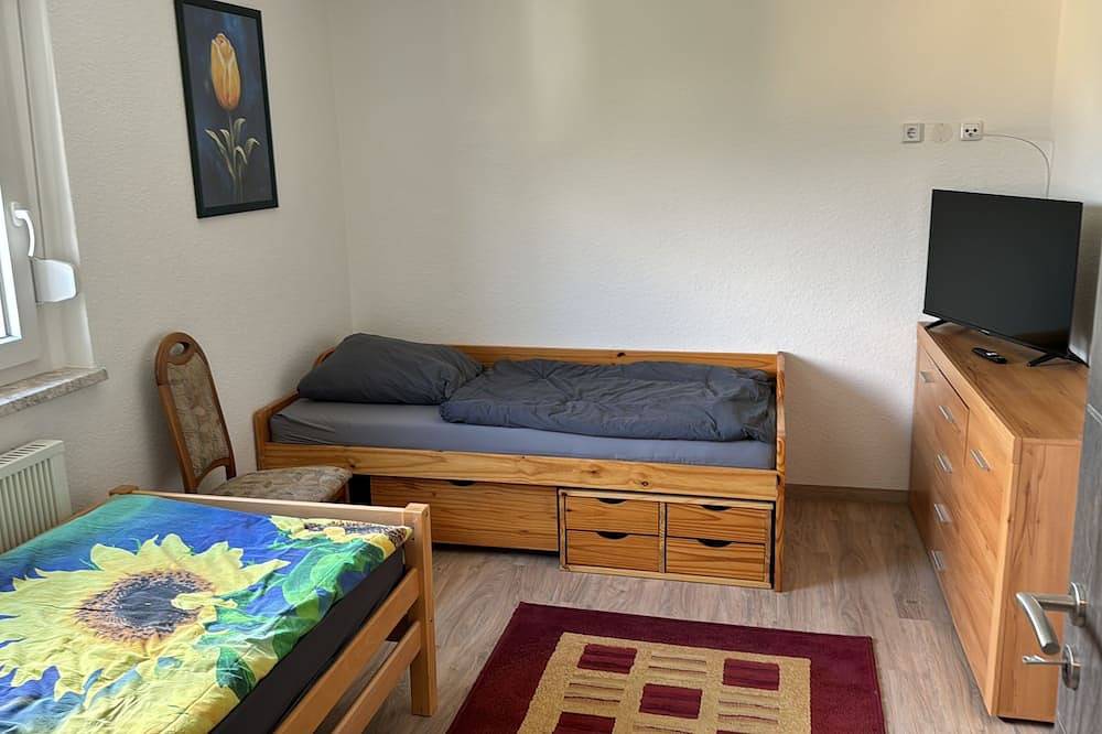 Ganze Wohnung, Schöne Wohnung, Meuselwitzer Str. 7, Penkwitz, Og links in Elsteraue, Burgenlandkreis