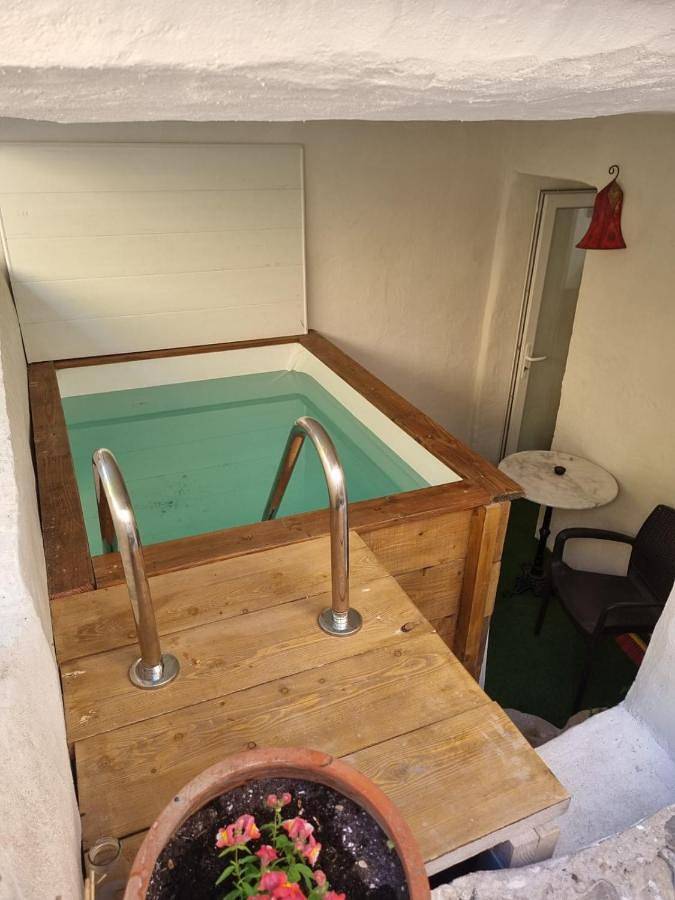 One-Bedroom House in Lunas, Région de Lodève