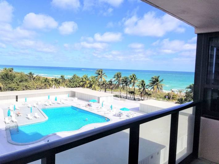Vacation rental for 9 people in Miami Beach