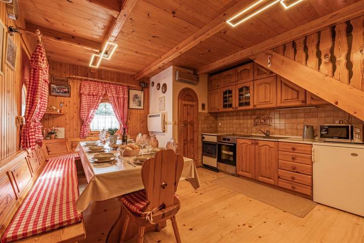 Rudnica Hill Lodge with Private Garden in Untersteiermark