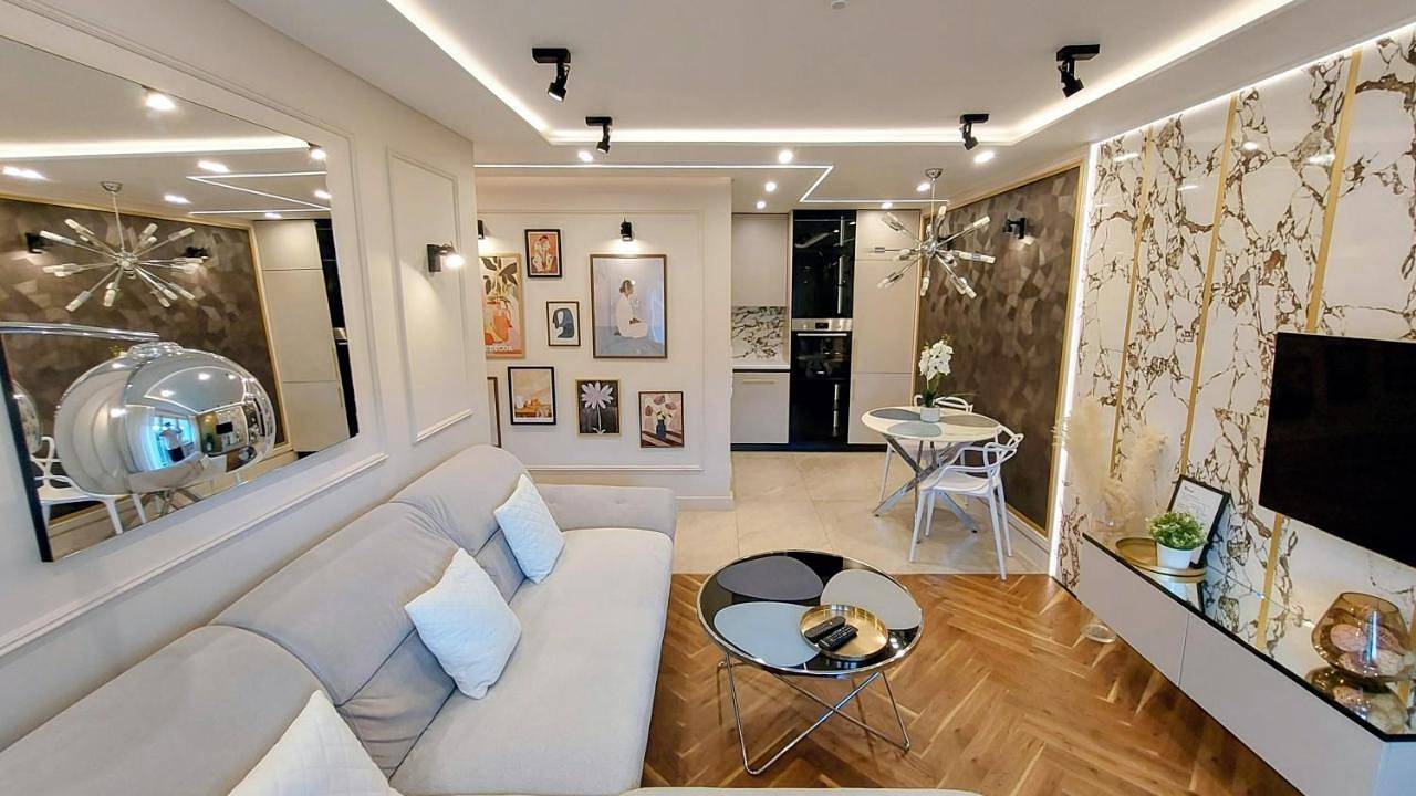Cały apartament, The One Apartment in Tomaszów Mazowiecki, Województwo łódzkie