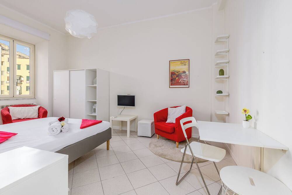 Ganze Wohnung, Bright and welcoming three bedrooms apartment a stone's throw from the Colosseum in Rom, Rom Provinz