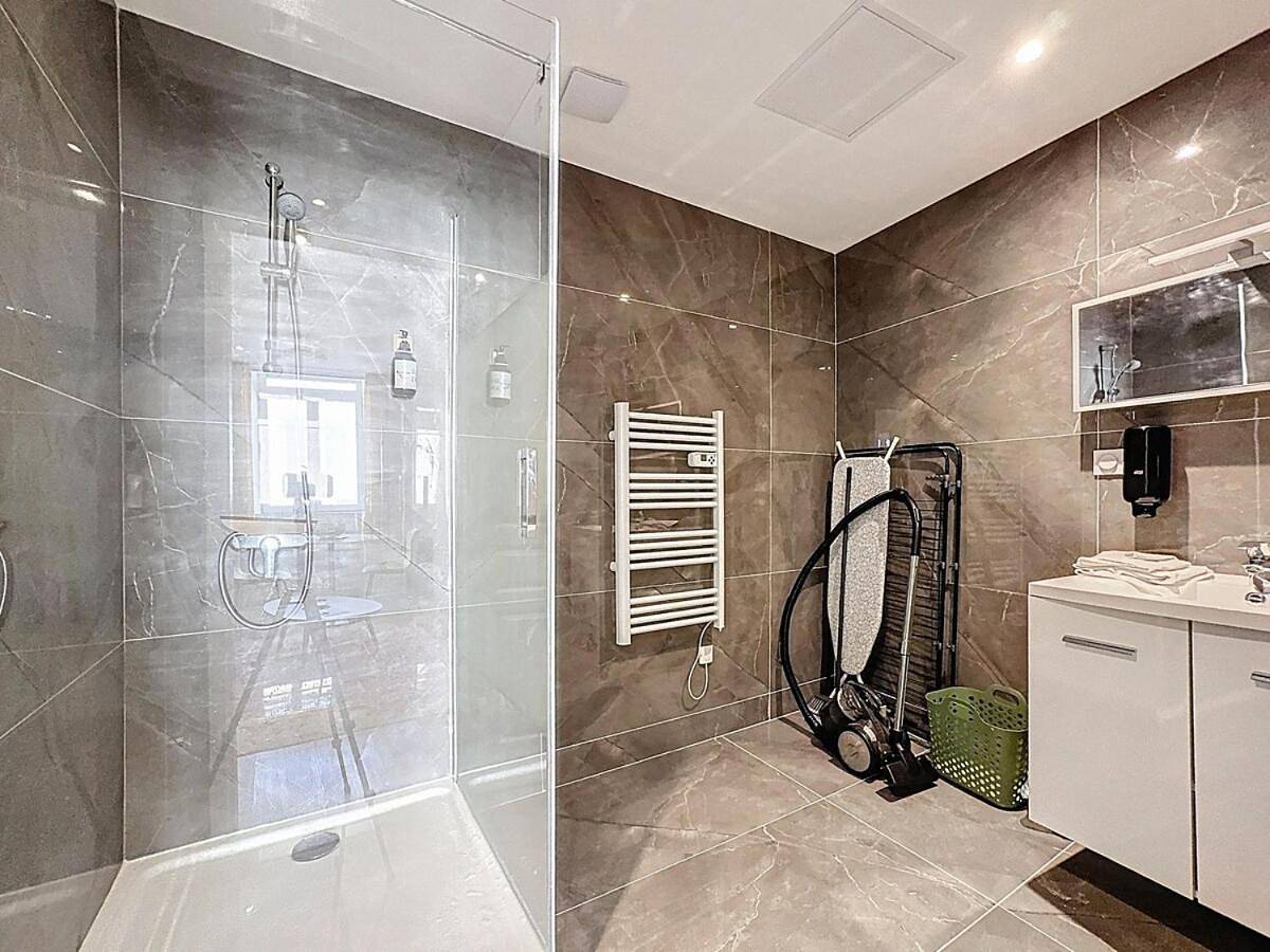 Appartement entier, Apartment in Aulnat, Région de Clermont-Ferrand