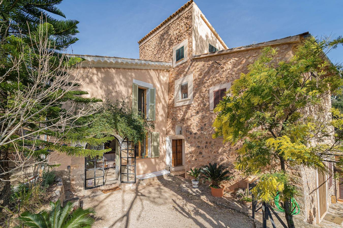 Casa de vacaciones "Se Taulera" con vistas a la montaña, jardín, terrazas y Wi-Fi in Fornalutx, Mallorca Oeste