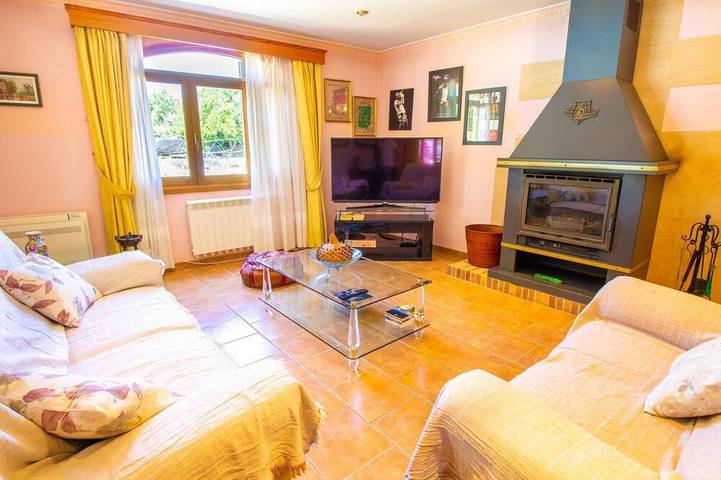 Villa für 8 Personen, mit Balkon und Whirlpool sowie Garten und Pool in Palma - 4
